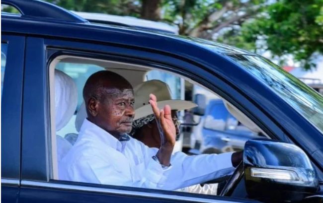 Museveni and his Family Accident News: Museveni, Janet and Daughter Escape Car Accident in Gomba